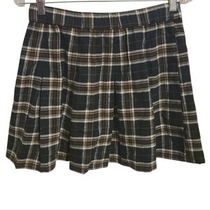 Hollister | Ultra High Rise Navy and Brown Plaid Mini Skater Skirt (Size Medium)